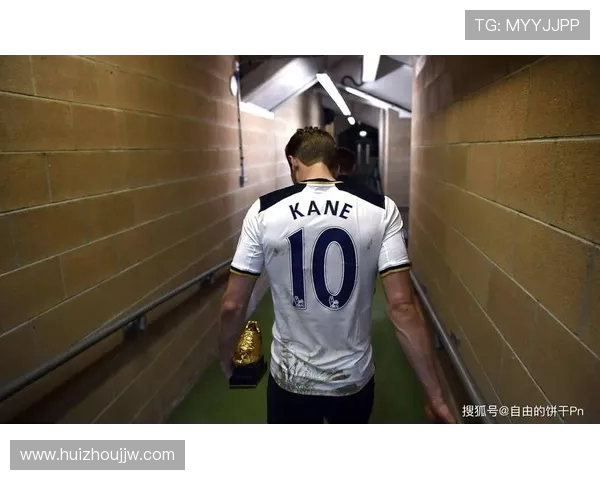 英超球员自拍裸照事件曝光引发职业操守大讨论 英超球员自拍裸照事件曝光引发职业操守大讨论